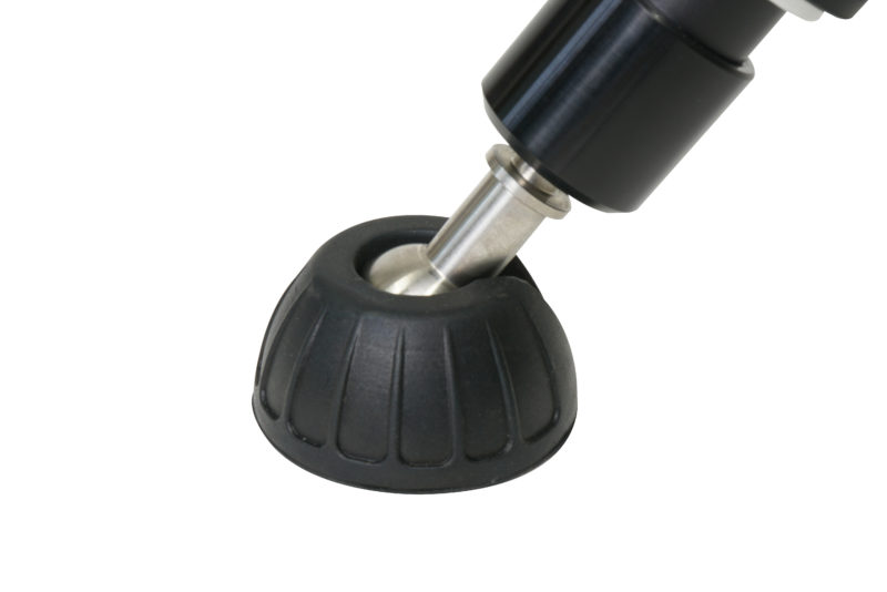 Anti-slip rubber feet to minimize misalignment after set up